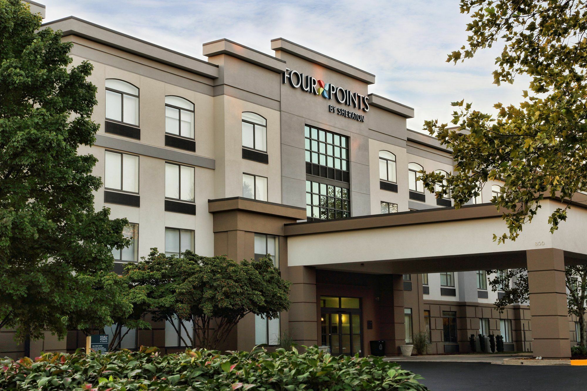 Hotel Four Points By Sheraton Airport
